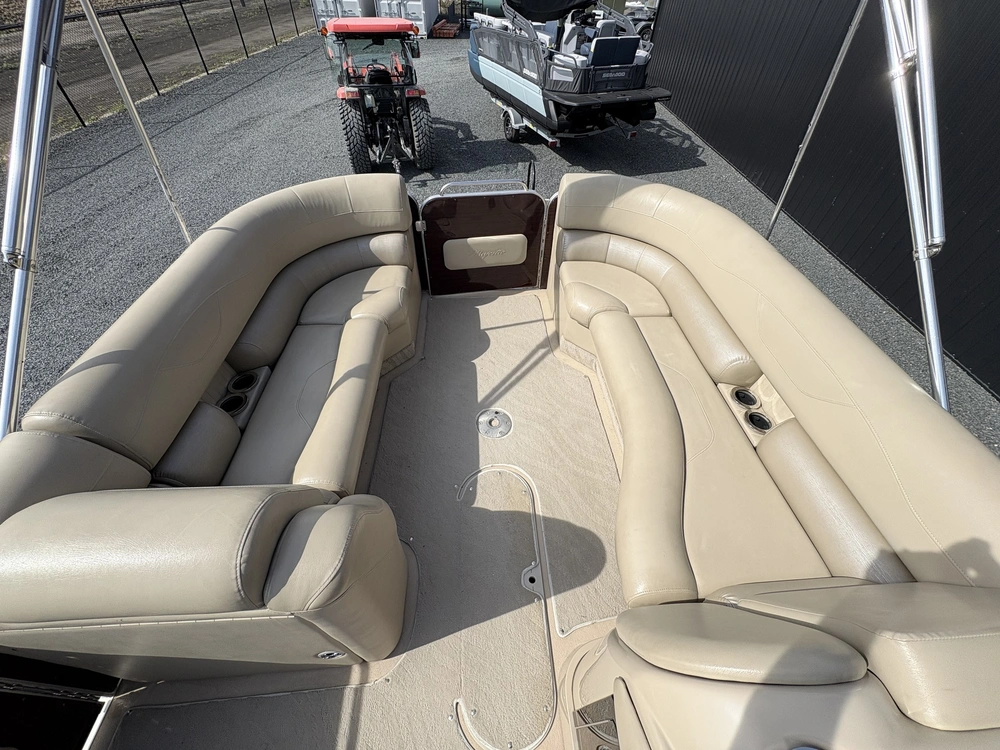 2012 Starcraft Majestic 256 alt