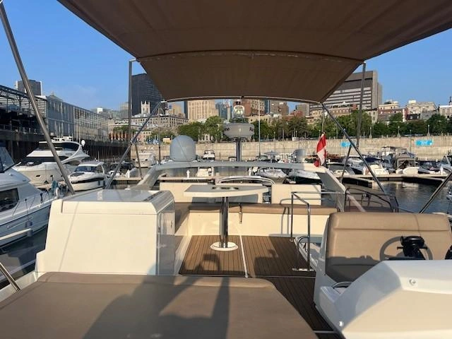 Prestige Yachts 450 Fly 2014 alt