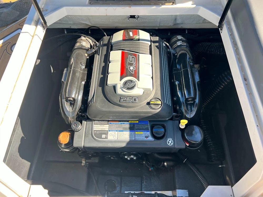 Starcraft Svx 231 Io 4.5l 250 Hp 2026 alt