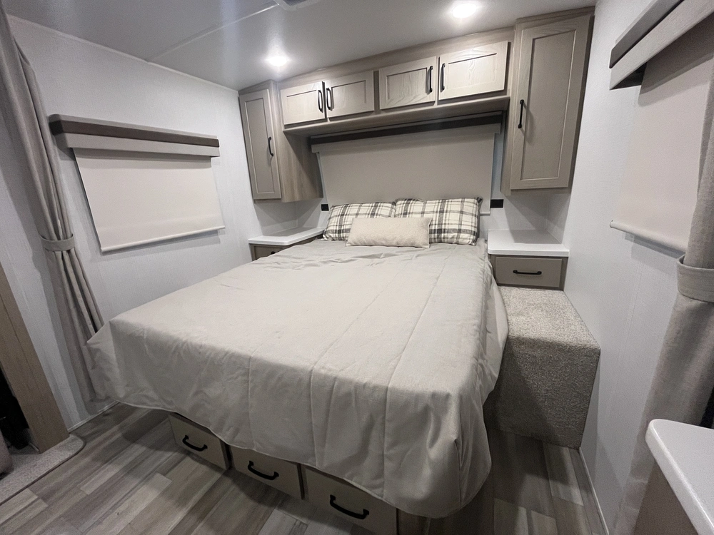 Rockwood Mini Lite 2205s 2024 alt