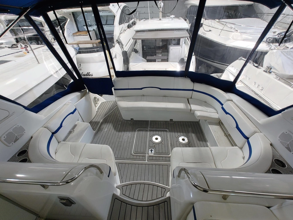 Formula 47 Yacht 2004 alt