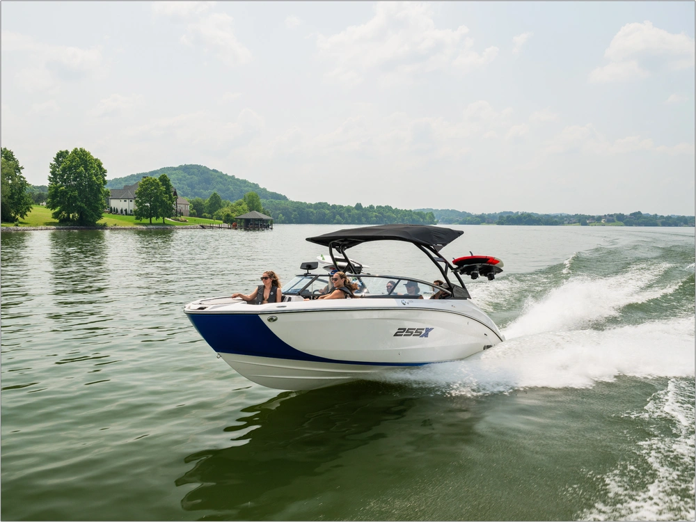 2026 Yamaha 255xe alt