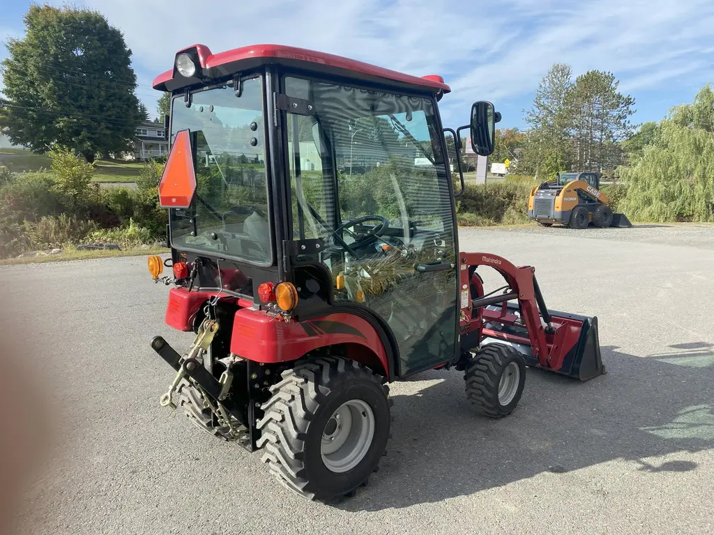 Mahindra Emax20S cab 2021