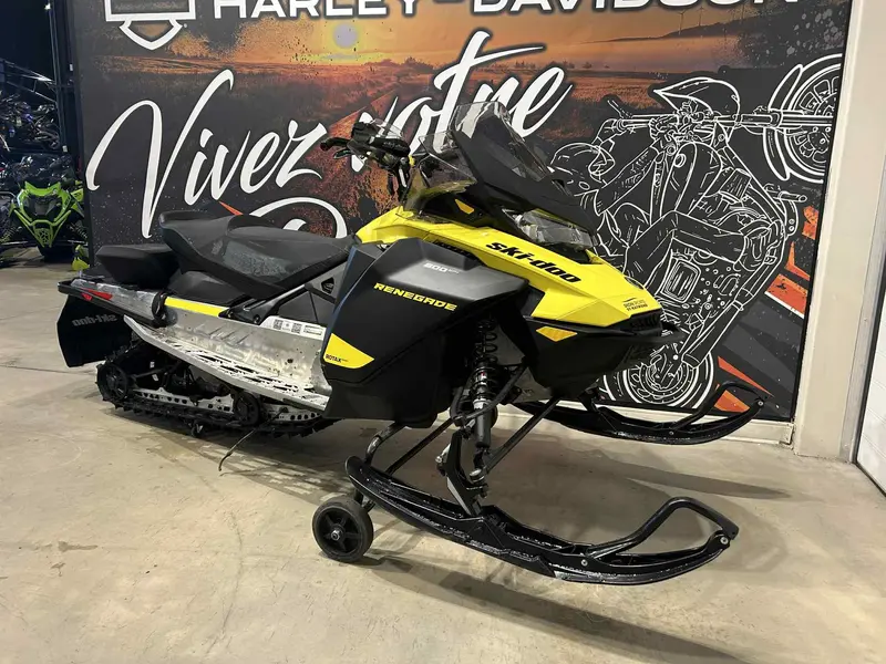 2022 Skidoo Renegade 600 efi
