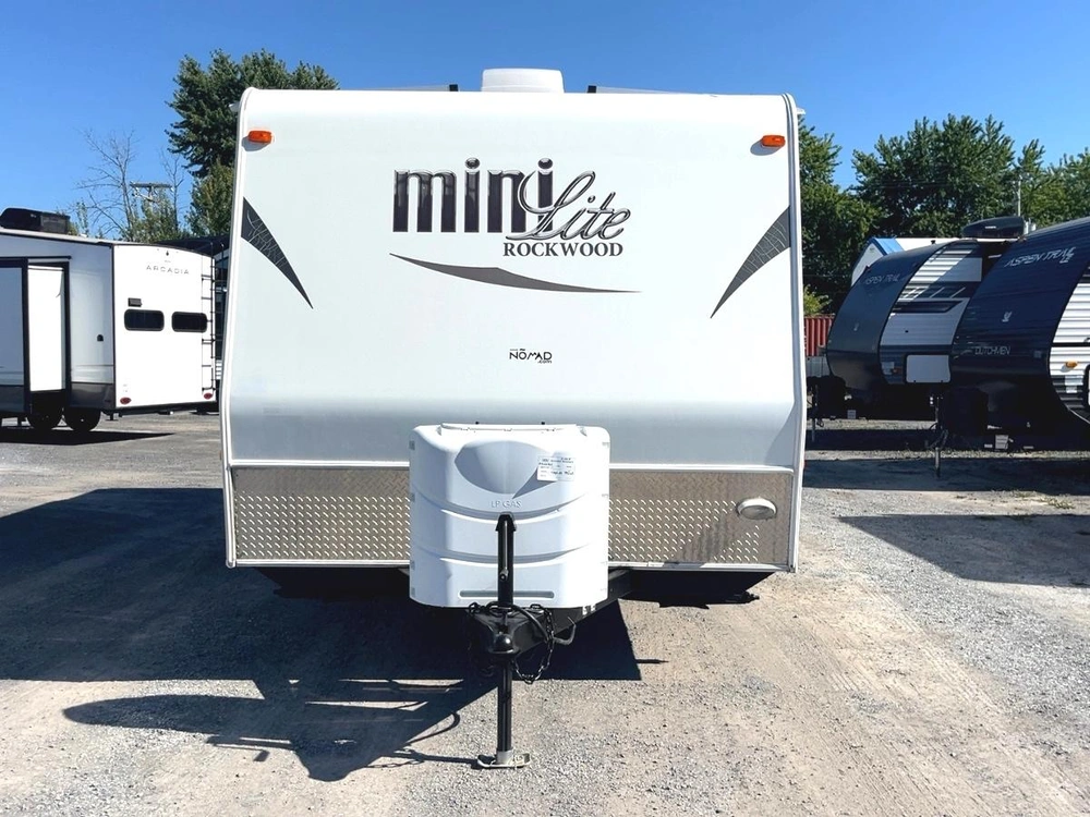 Rockwood Mini Lite 2304 2015 alt