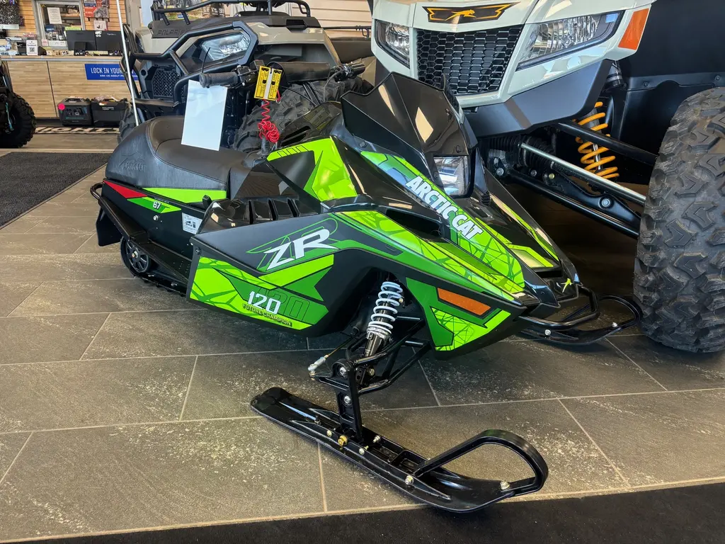 2025 Arctic Cat ZR 120