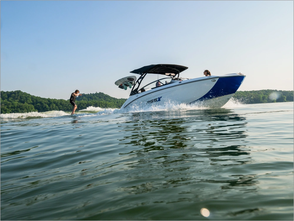 2026 Yamaha 255xe alt