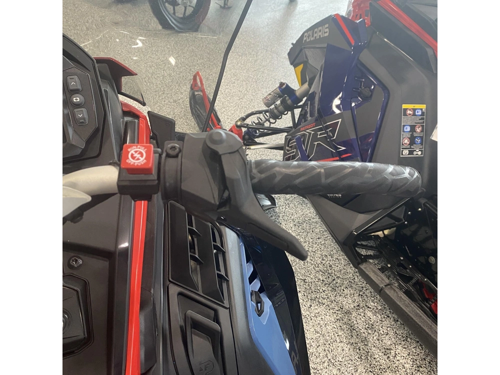 2024 Polaris Prostar S4 Voyageur 146 alt