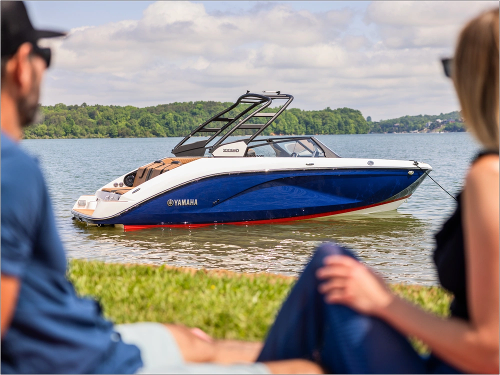 2026 Yamaha 222sd alt