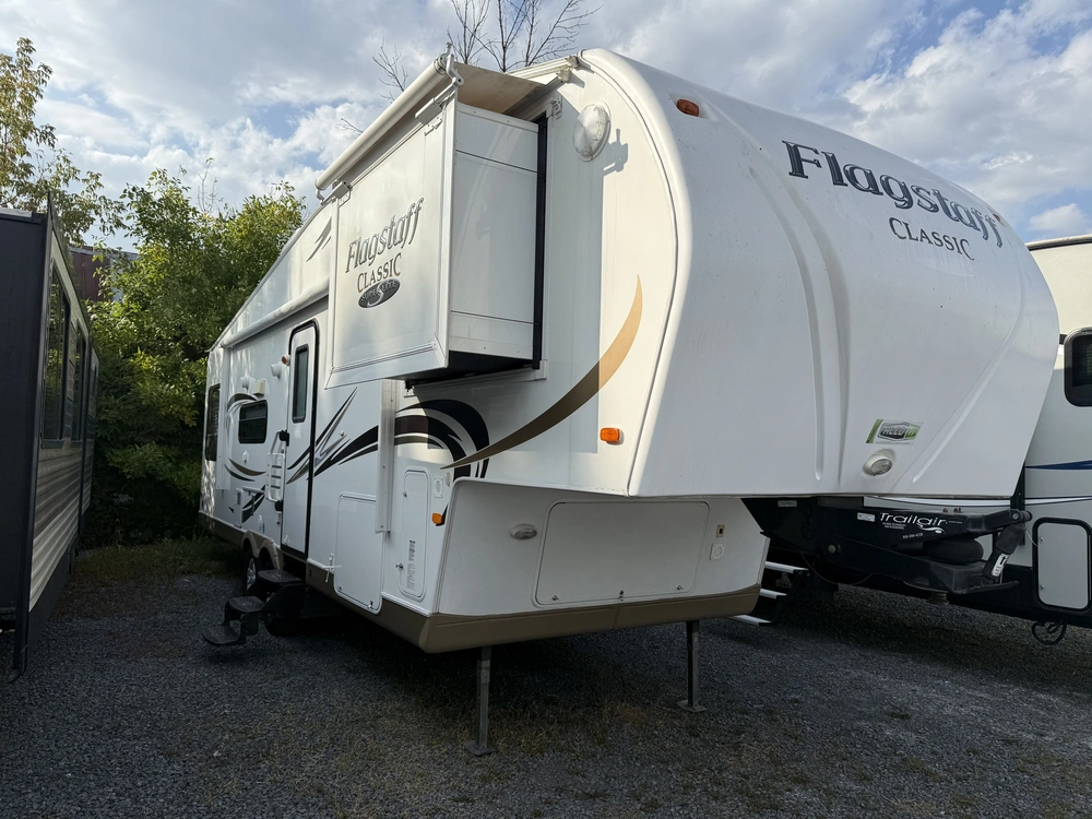 Forest River Flagstaff 8258fw 2011 alt