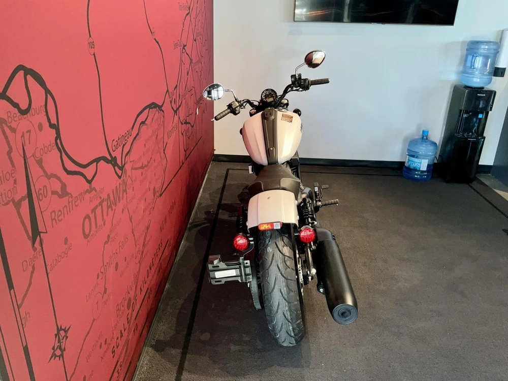 2025 Indian Motorcycle Scout Sixty Bobber Limited alt