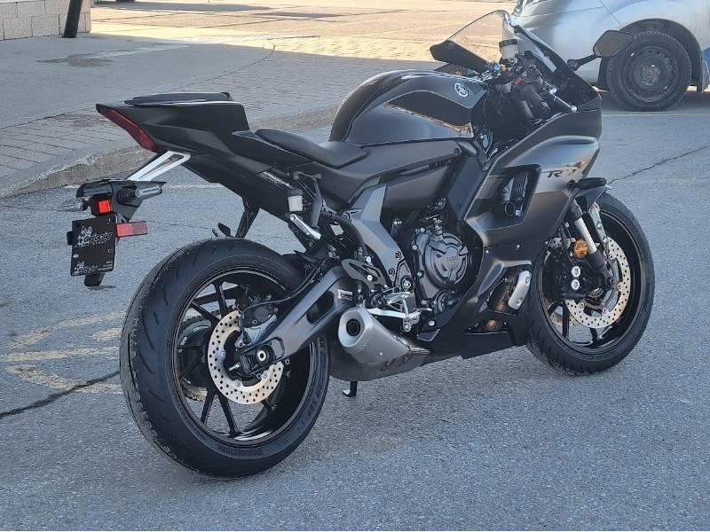Yamaha Yzf-r7 2025 alt