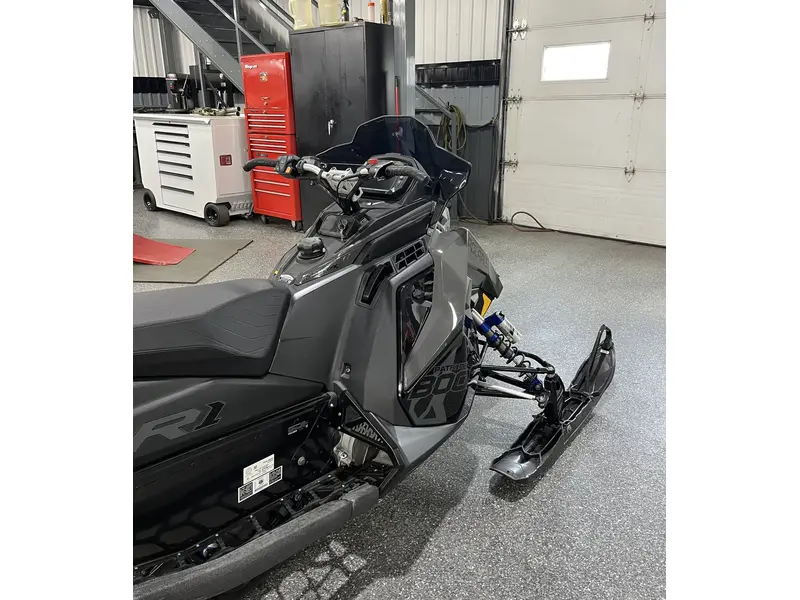 2025 Polaris Patriot Boost INDY VR1 137