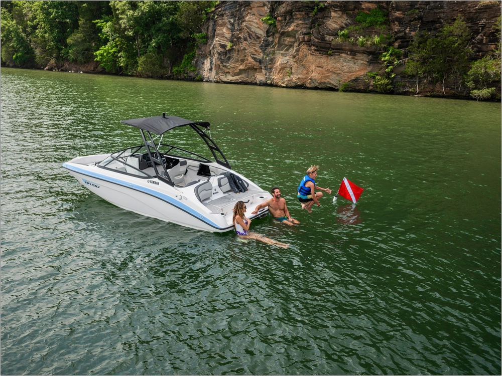 2026 Yamaha Ar190 alt