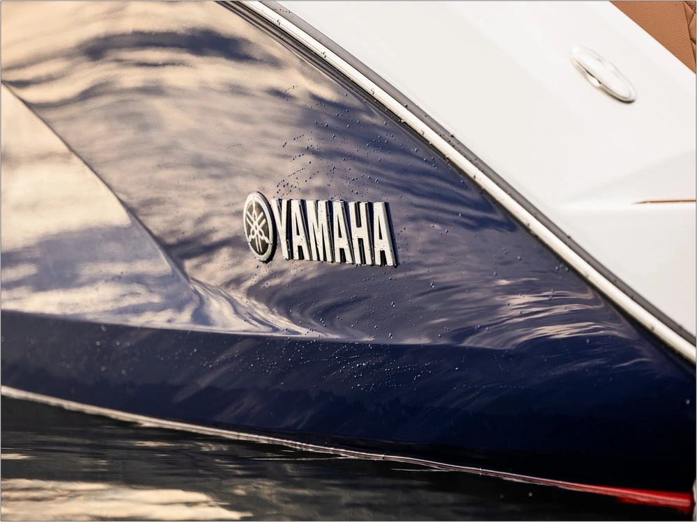 2026 Yamaha 222sd alt
