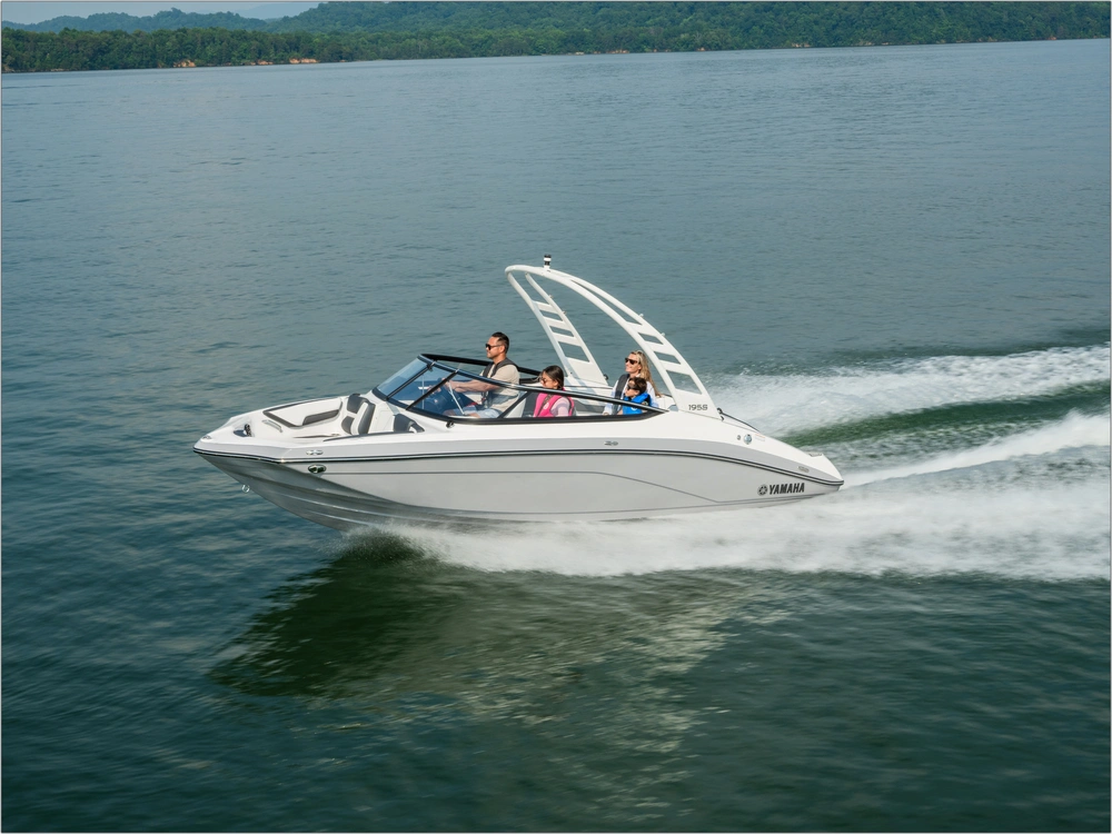 2026 Yamaha 195s alt