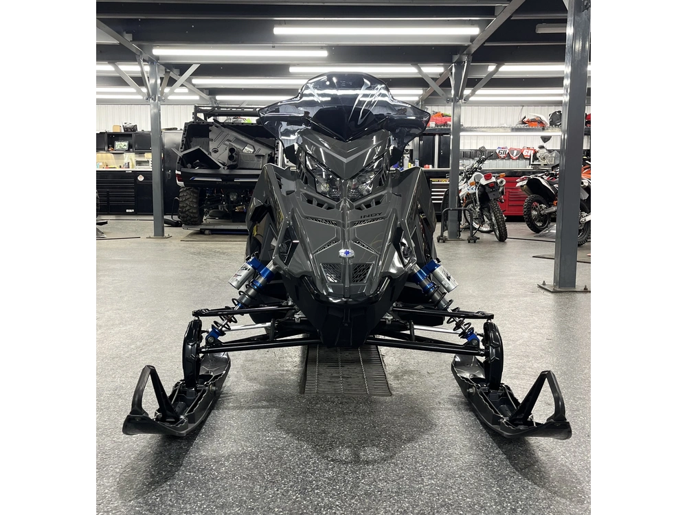 Polaris Patriot Boost Indy Vr1 137 2025 alt