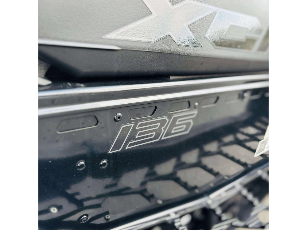 Polaris 650 Indy Xcr 136 S25tdl6rs 2025 alt