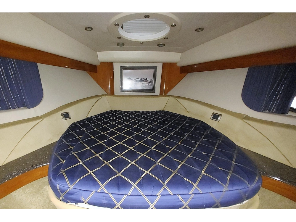 Formula 47 Yacht 2004 alt