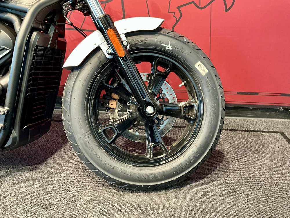 2025 Indian Motorcycle Scout Sixty Bobber Limited alt
