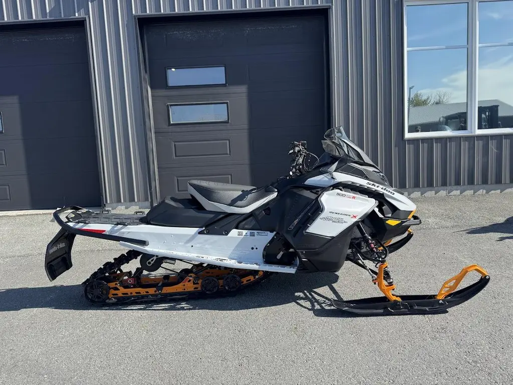 Ski-Doo Renegade X 900 Turbo R 2025