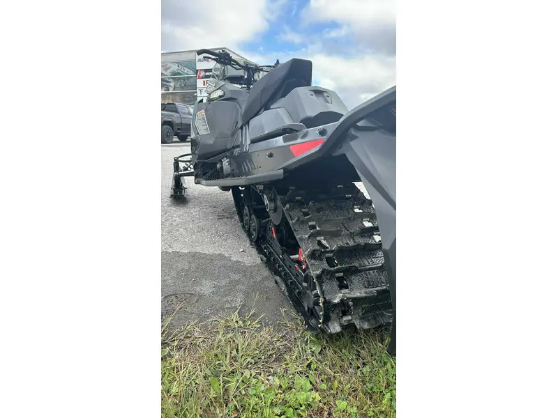 2023 Ski-Doo mxz blizzard850