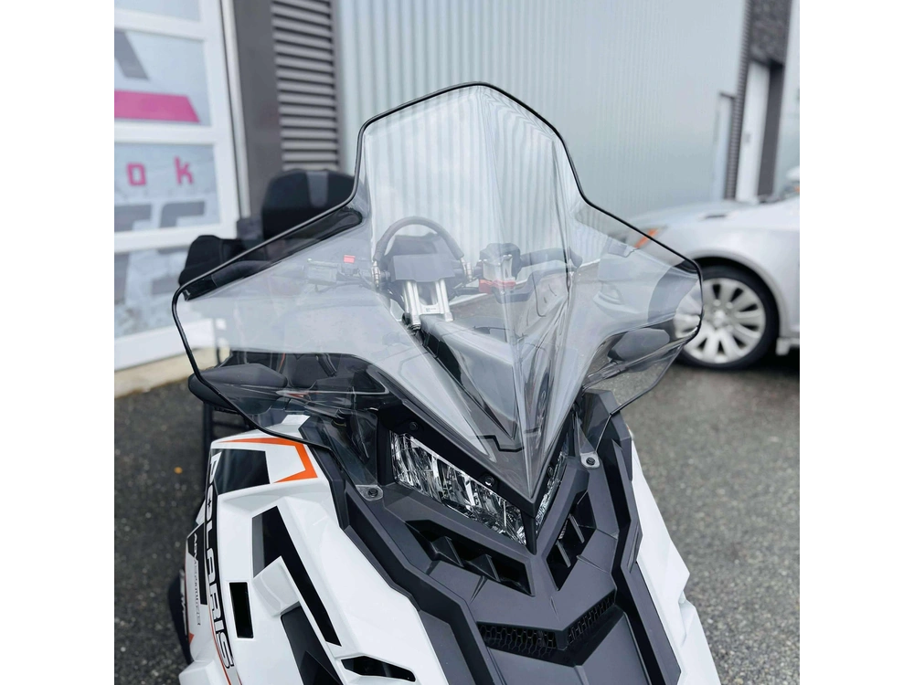 Polaris Titan Adventure 800 155 S23fje8ps 2023 alt