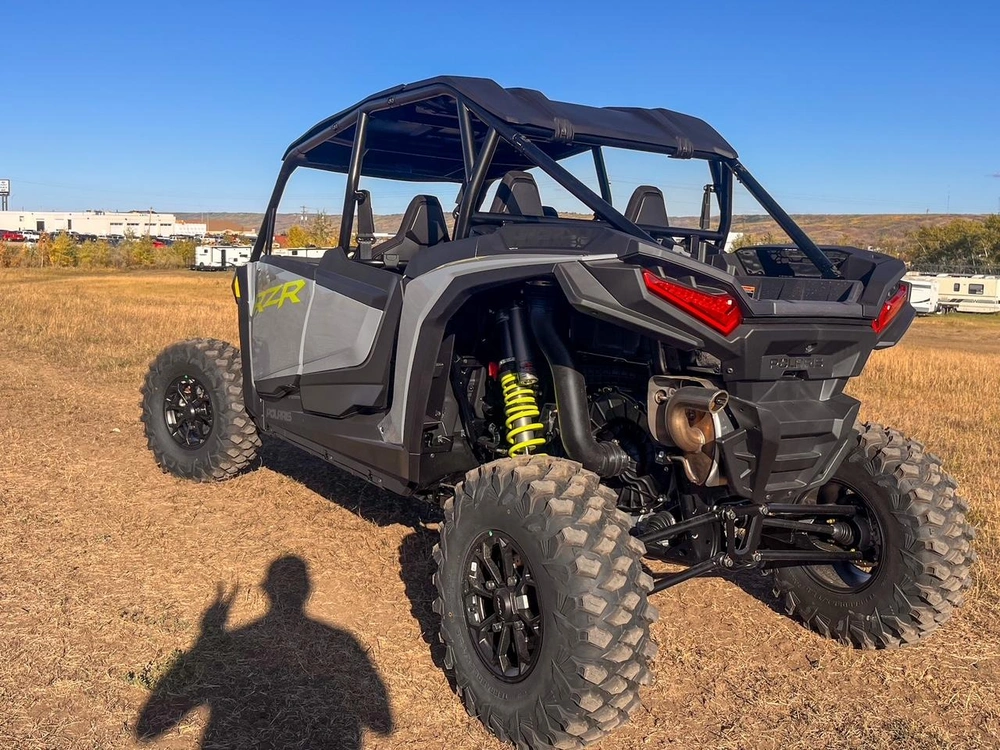 2025 Polaris Rzr Xp 4 1000 Ultimate alt