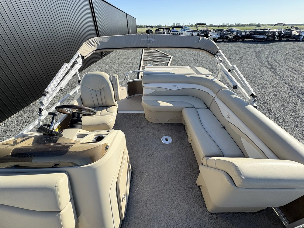 2012 Bennington Marine 20sl alt
