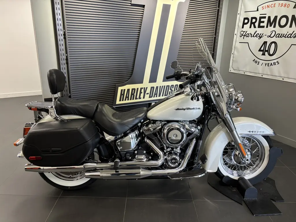 2019 Harley-Davidson FLDE Softail Deluxe FLDE