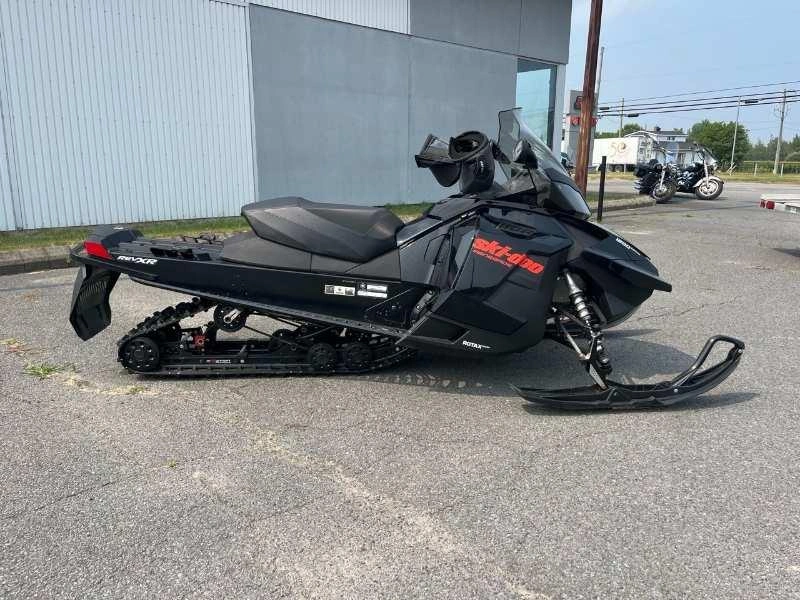 Ski-doo Renegade Adrenaline 1200 4-tec 2015 alt