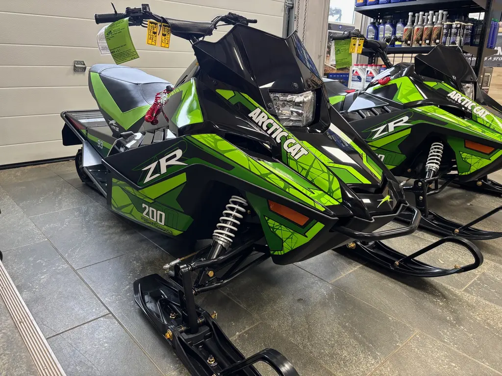 2026 Arctic Cat ZR 200 ES