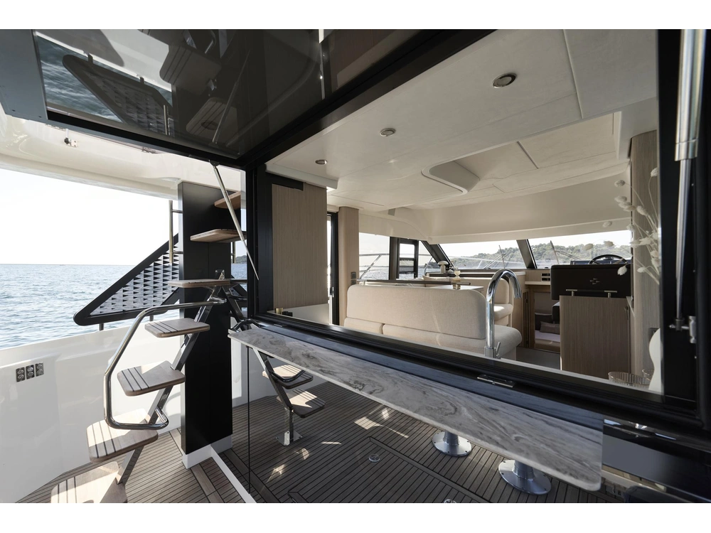 2026 Prestige Yachts F 4.3 alt