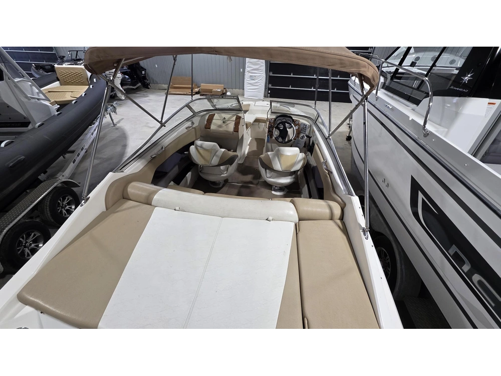 Larson Lxi 208 2005 alt
