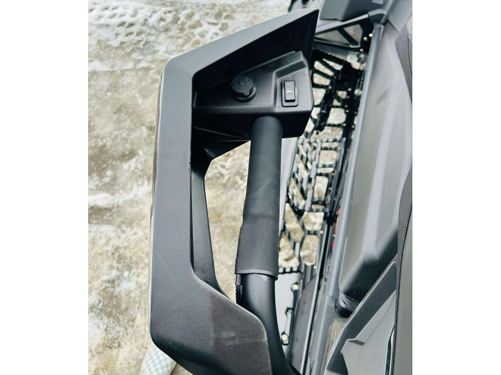 Polaris Prostar S4 Indy Adventure 137 S25tde9fs 2025 alt