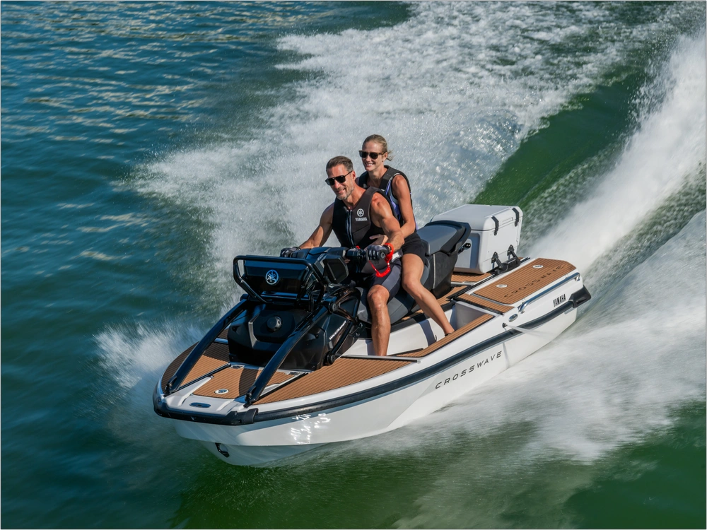 2026 Yamaha Crosswave alt