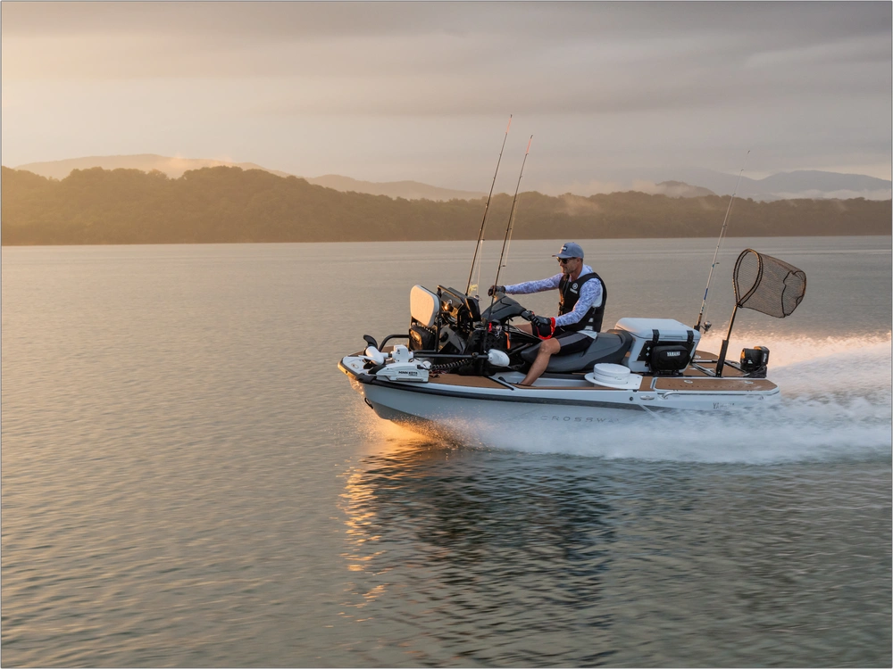 2026 Yamaha Crosswave alt