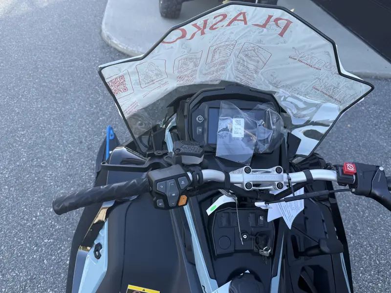 2026 Polaris 850 TITAN ADV ULTMT 1.8