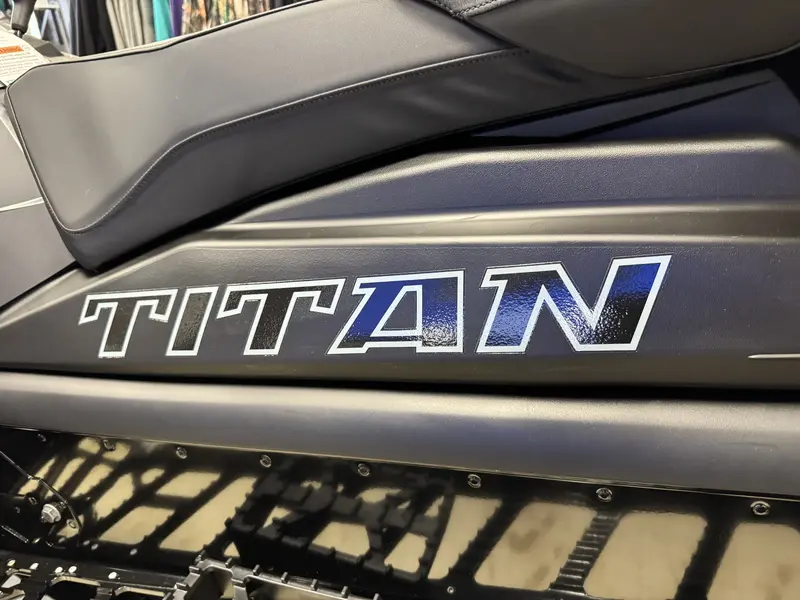 2026 Polaris 850 TITAN ADVENTURE ULTIMATE 155 X 1.8