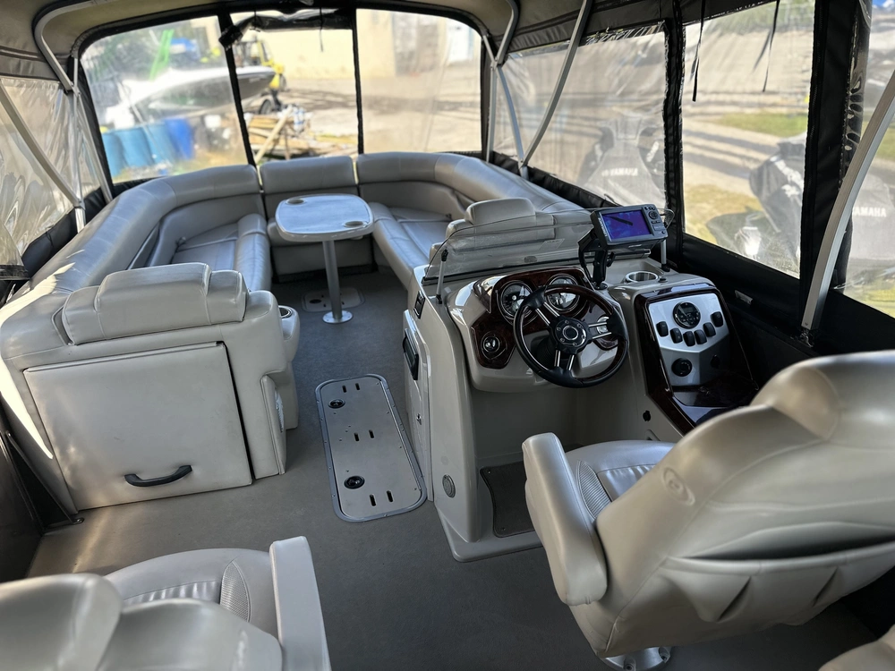 2013 Princecraft Vogue 25xt alt