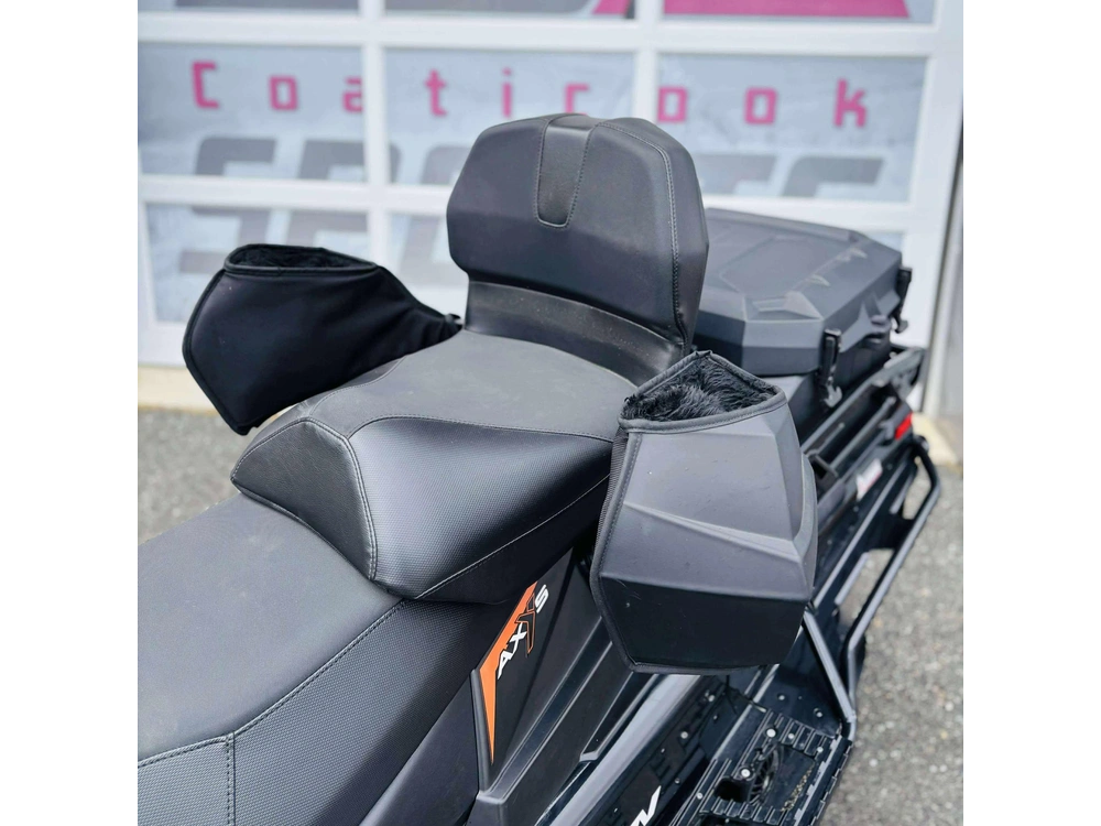 Polaris Titan Adventure 800 155 S23fje8ps 2023 alt