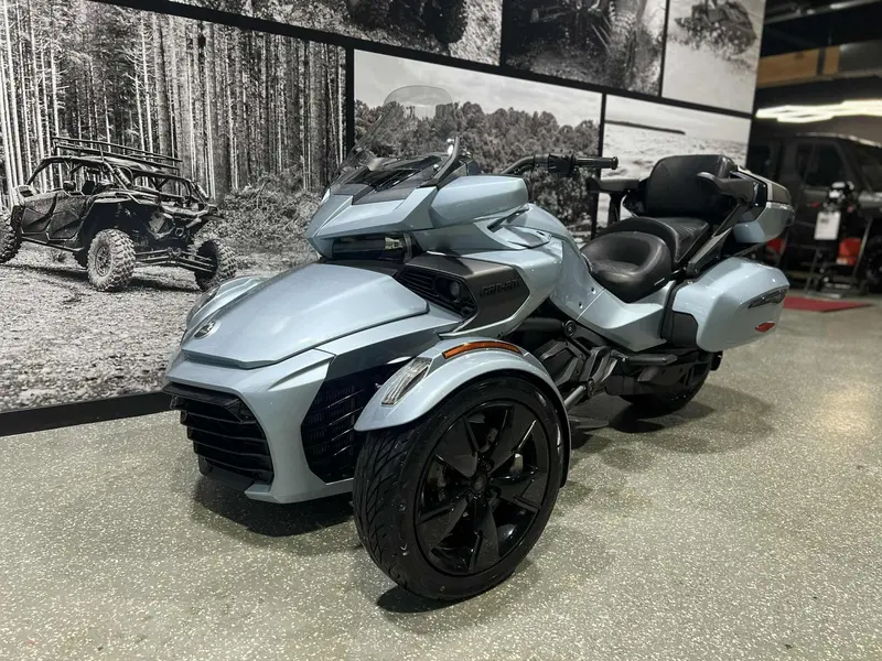 2022 Can-Am SPYDER F3T LIMITED SE6 **BAS KILOMÉTRAGE!!**