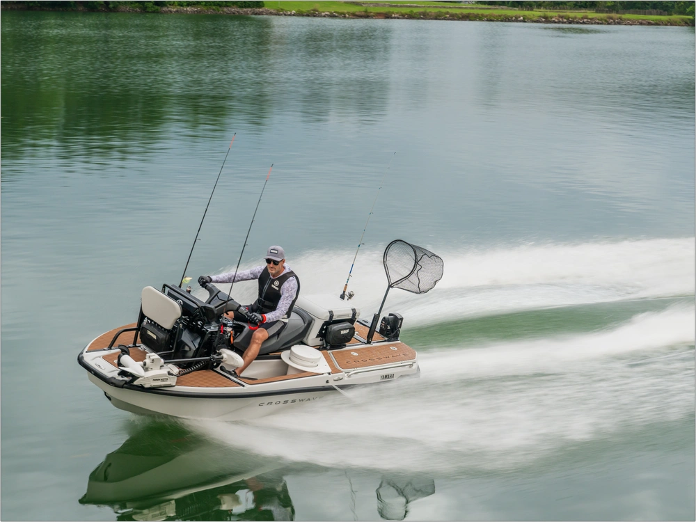 2026 Yamaha Crosswave alt