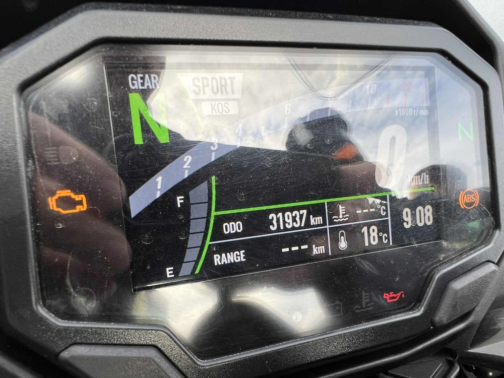 Kawasaki Ninja 1000sx 2022 alt