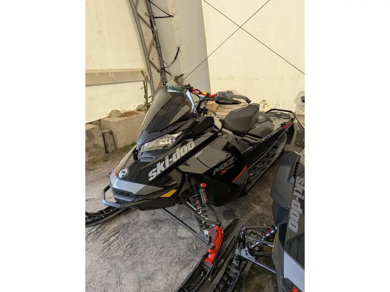 2020 Ski-Doo MXZ XRS 850 129 9174 KM