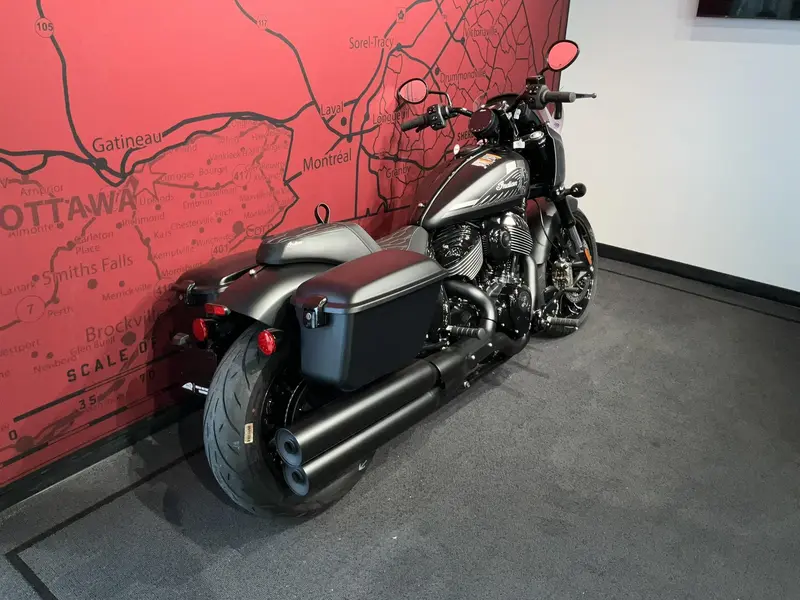 2025 Indian Motorcycle Sport Chief RT thumbnail 8