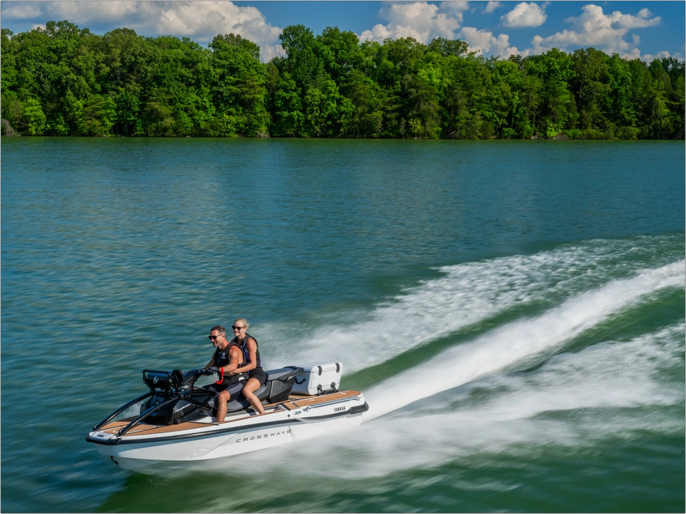 2026 Yamaha Crosswave alt