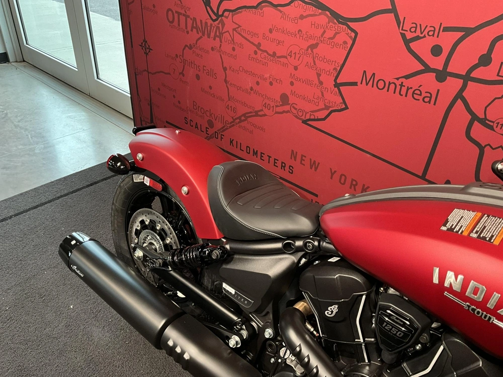 2025 Indian Motorcycle Scout Bobber Limited alt