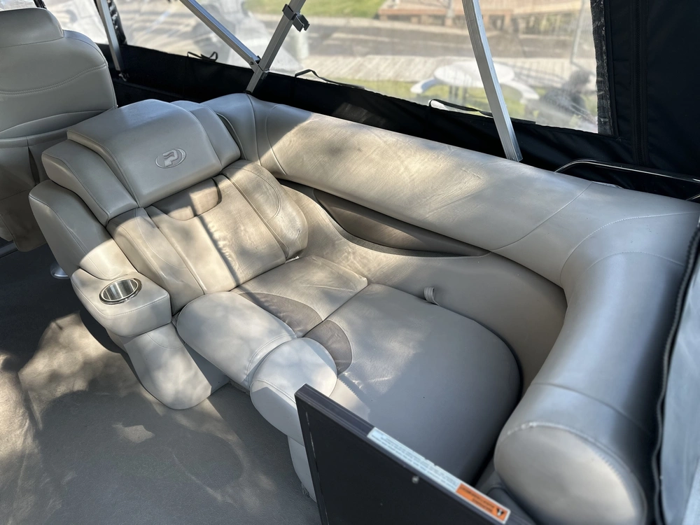 2013 Princecraft Vogue 25xt alt