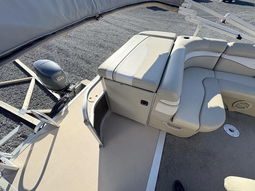 2012 Bennington Marine 20sl alt